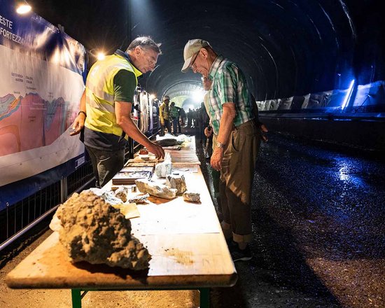 „Giornata delle Porte Aperte” presso la Galleria di Base del Brennero: 5.300 visitatori hanno partecipato alla più grande festa sotterranea in Austria