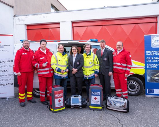 Neues Einsatzleiterfahrzeug: BBT SE unterstützt das Rote Kreuz 