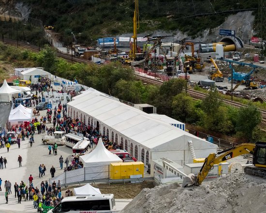 Über 3.800 Besucher beim „Tag des offenen Tunnels" auf der Baustelle Eisack