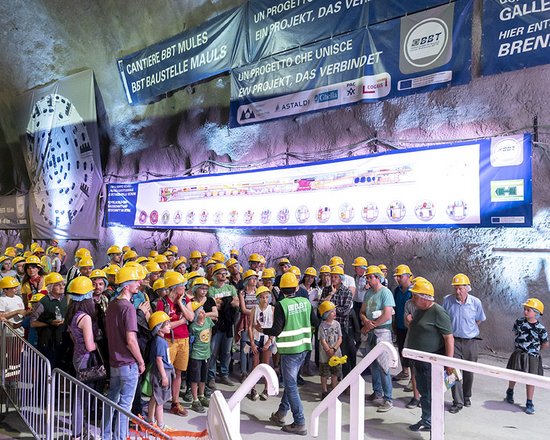 BIG ENTHUSIASM FOR THE TUNNEL BORING MACHINE "VIRGINIA" ON THE DAY OF THE OPEN TUNNEL OF THE BBT SE