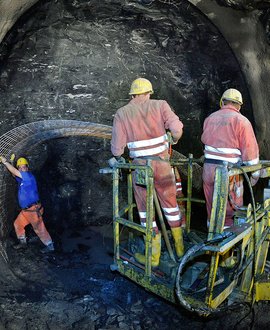 Exploratory tunnel