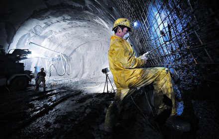 Consolidation work in the Wolf access tunnel